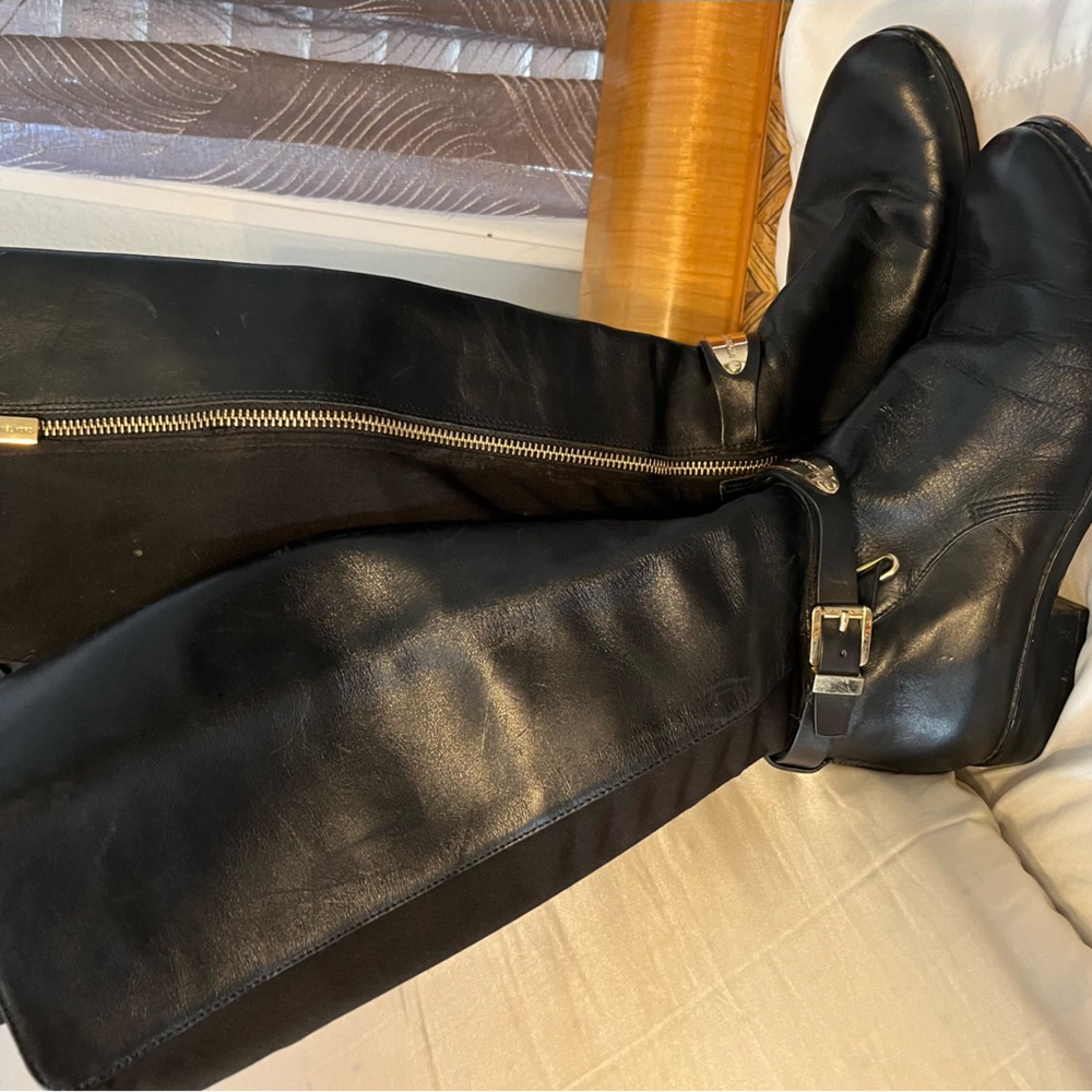 MICHAEL KHORS BOOTS